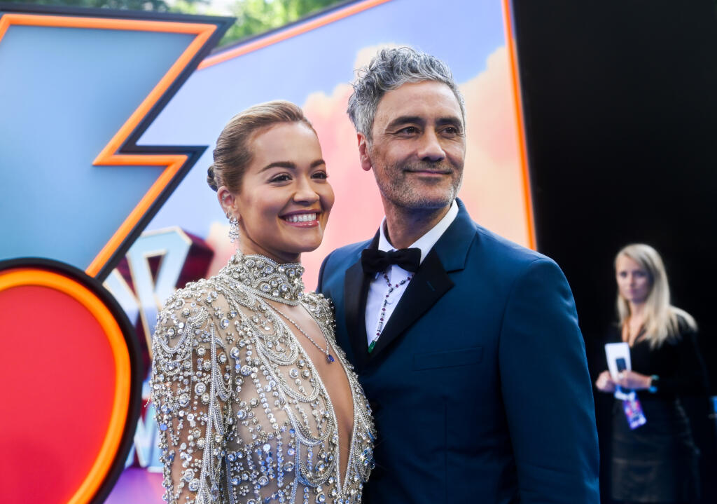 Rita Ora prišla podporiť svojho priateľa, režiséra filmu Thor: Láska a Hrom