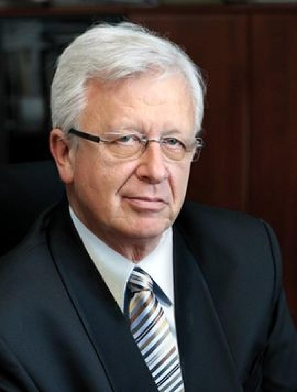 Ján Korecký: Pokračujúci pokles môže priniesť prvé obete