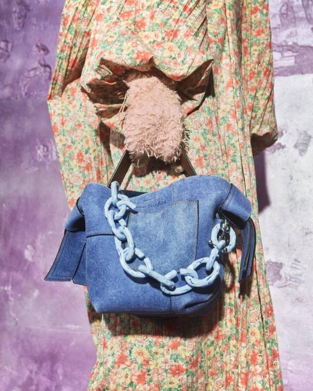 Acne Studios kolekcia jeseň/zima 2021/2022.