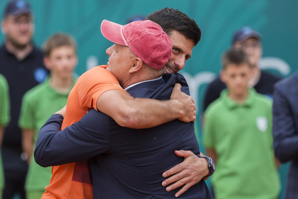Djokovič sa na turnaji v rodnom Belehrade oficiálne rozlúčil so slovenským trénerom Mariánom Vajdom.