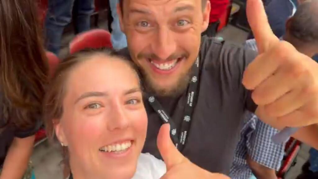 Petra Vlhová si v posledných mesiacoch môže vychutnávať veci, na ktoré počas sezóny nemala čas. S priateľom Michalom, napríklad, zašla na zápas Manchestru United.
