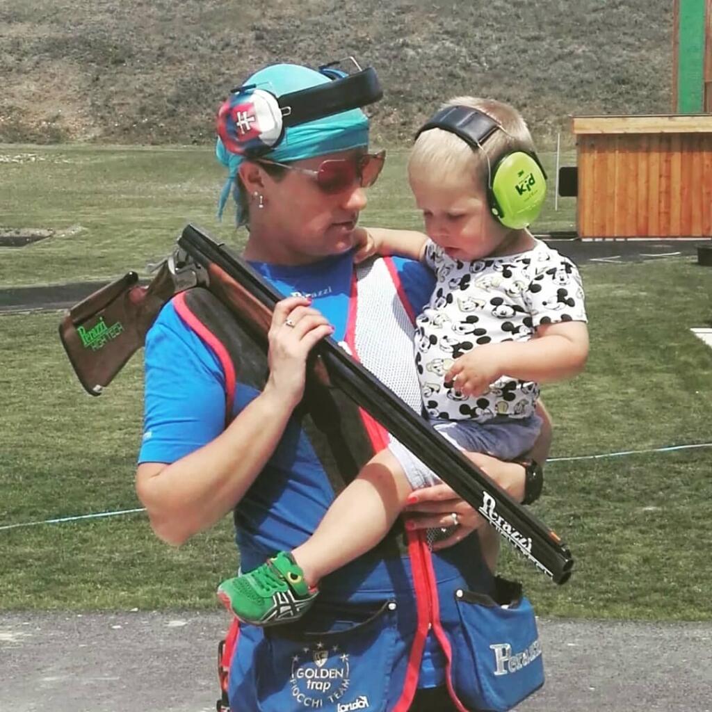 Zuzana Rehák Štefečeková so synom