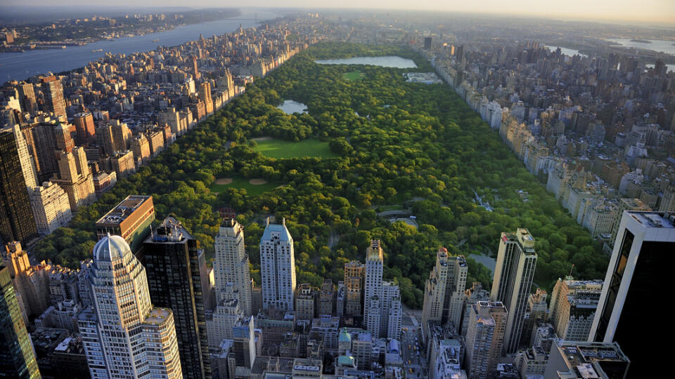 Central park z výšky – aj tu vidno, že je to oáza zelene uprostred betónu.