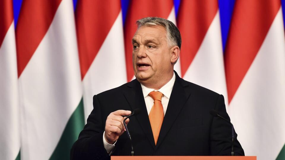 WA 67 Budapešť - Maďarský premiér a predseda vládnej strany Fidesz Viktor Orbán počas 23. výročného prejavu o stave krajiny v Budapešti v sobotu 12. februára 2022. Prejav predsedu Fideszu vysielaný online na kanáli YouTube bol úvodným podujatím začínajúcej sa kampane parlamentných volieb 2022, ktoré sa budú konať 3. apríla. FOTO TASR/AP  


Viktor Orban delivers his annual state of the nation speech in Varkert Bazaar conference hall of Budapest, Hungary, Saturday, Feb 12, 2022. He is preparing w