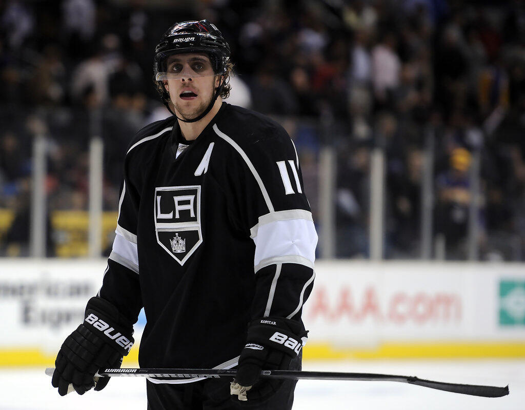 11. Anže Kopitar - 105 454 878 dolárov