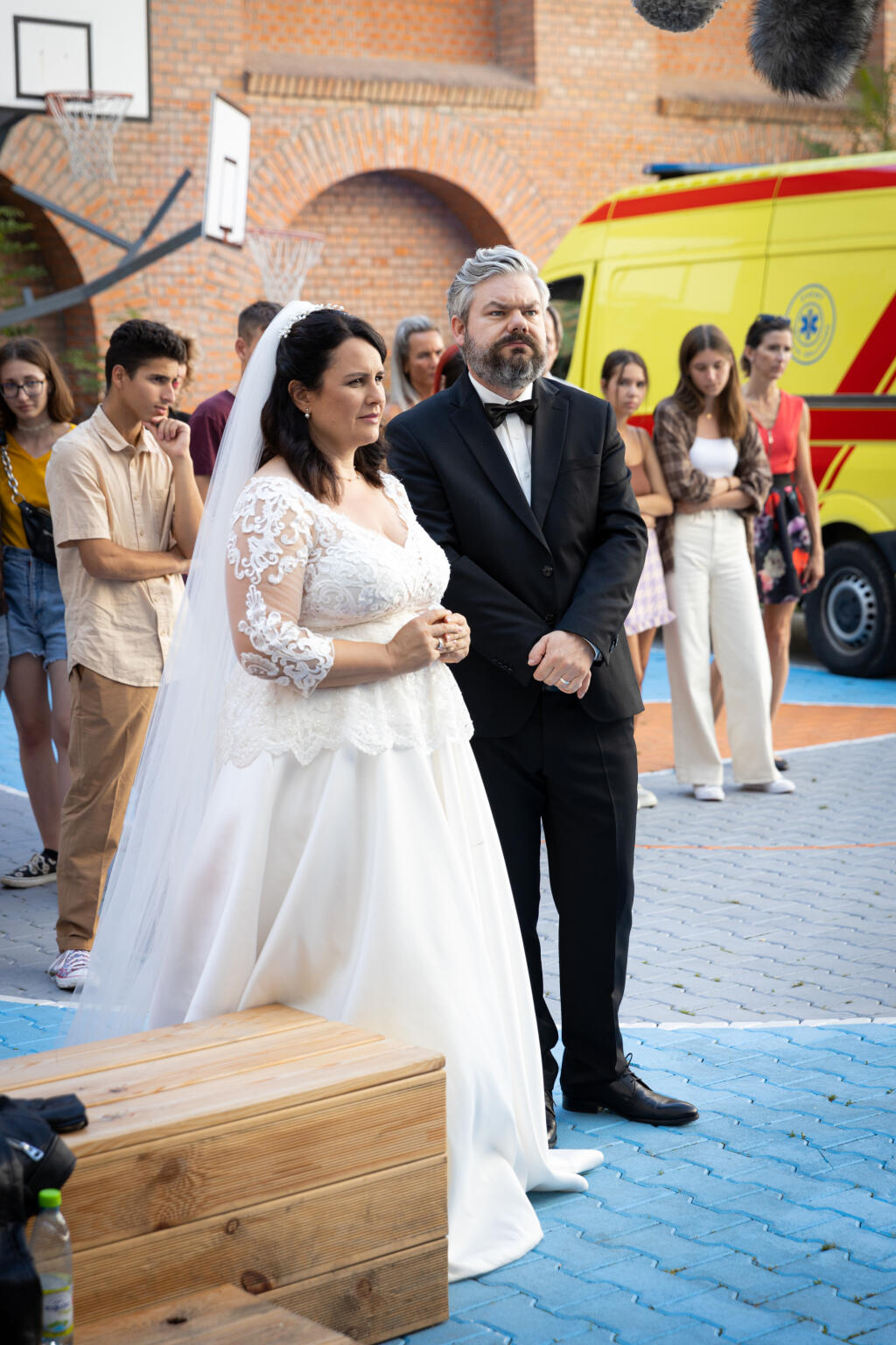 Petra Polnišová ako nevesta v seriáli Pán profesor.