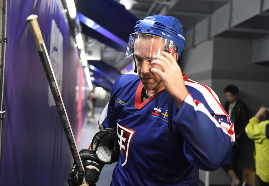 Na archívnej snímke bývalý slovenský reprezentant v hokeji Žigmund Pálffy pred exhibíciou hviezd Slovensko – Švédsko v Košiciach 26. októbra 2019.
