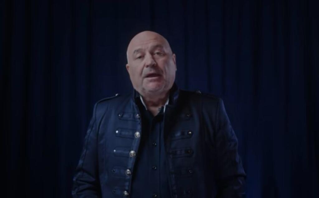 Michal David naspieval vianočný duet s Martinou Schindlerovou.