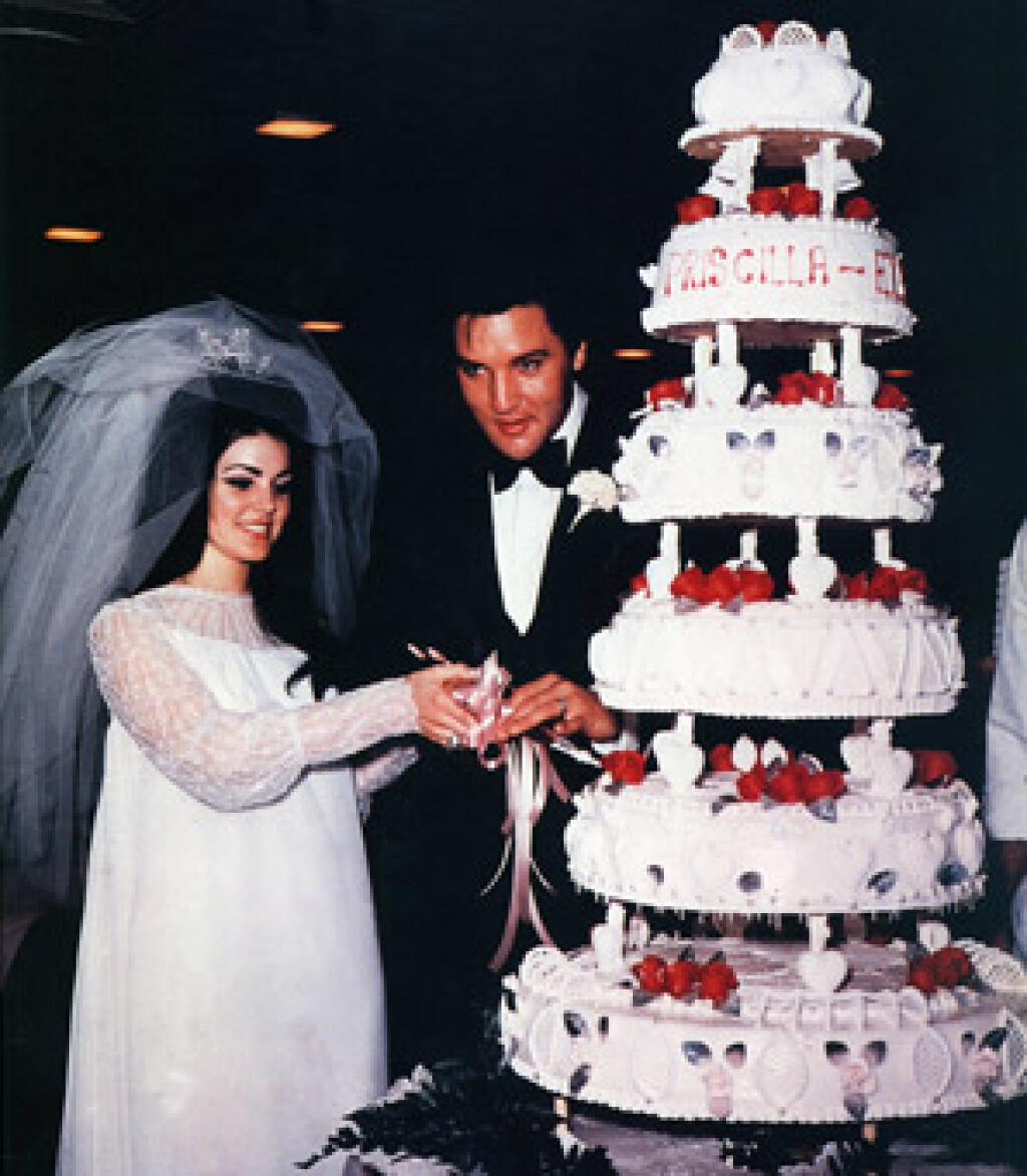 Elvis, Priscilla a ich torta v roku 1967.