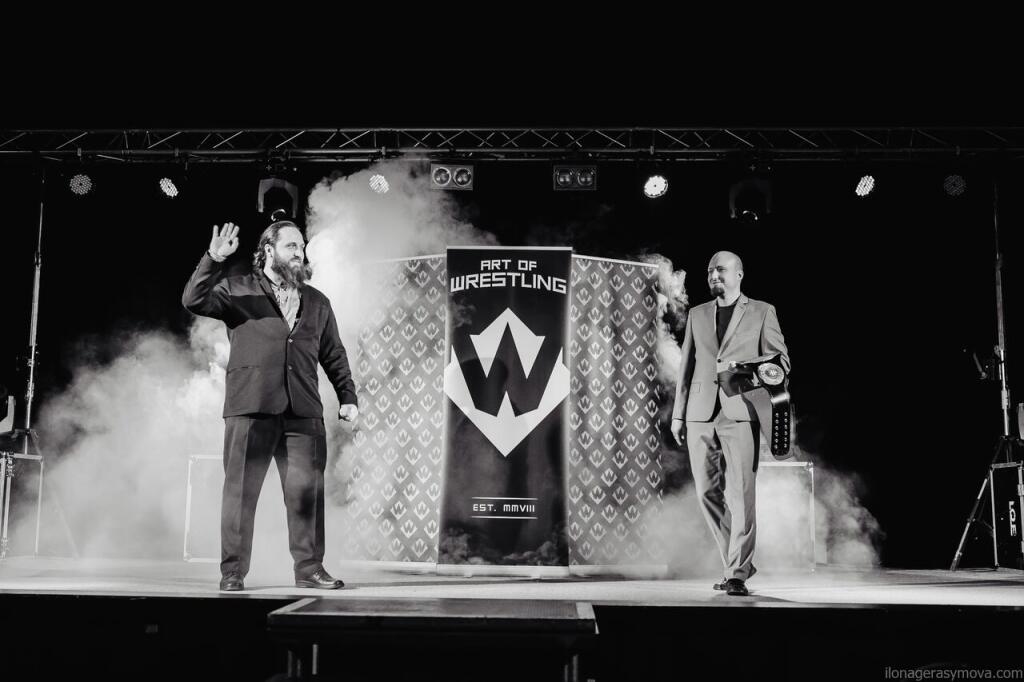 Krupár prznáva, že okrem slovenských a českých zápasníkov majú na karte predovšetkým zahraničných wrestlerov.