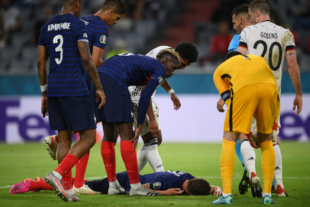 Pavard po faule Gosensa stratil vedomie.