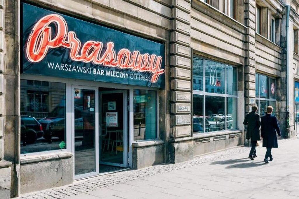 Sebavedomá Varšava rastie do výšky