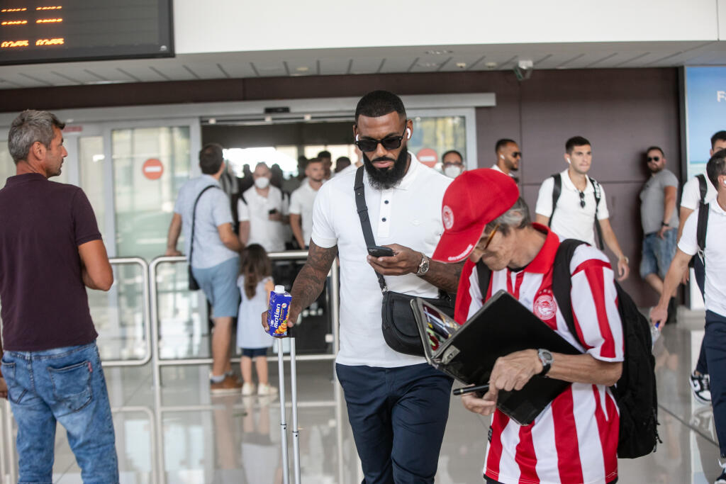 Futbalisti Olympiakosu sú už v Bratislave.