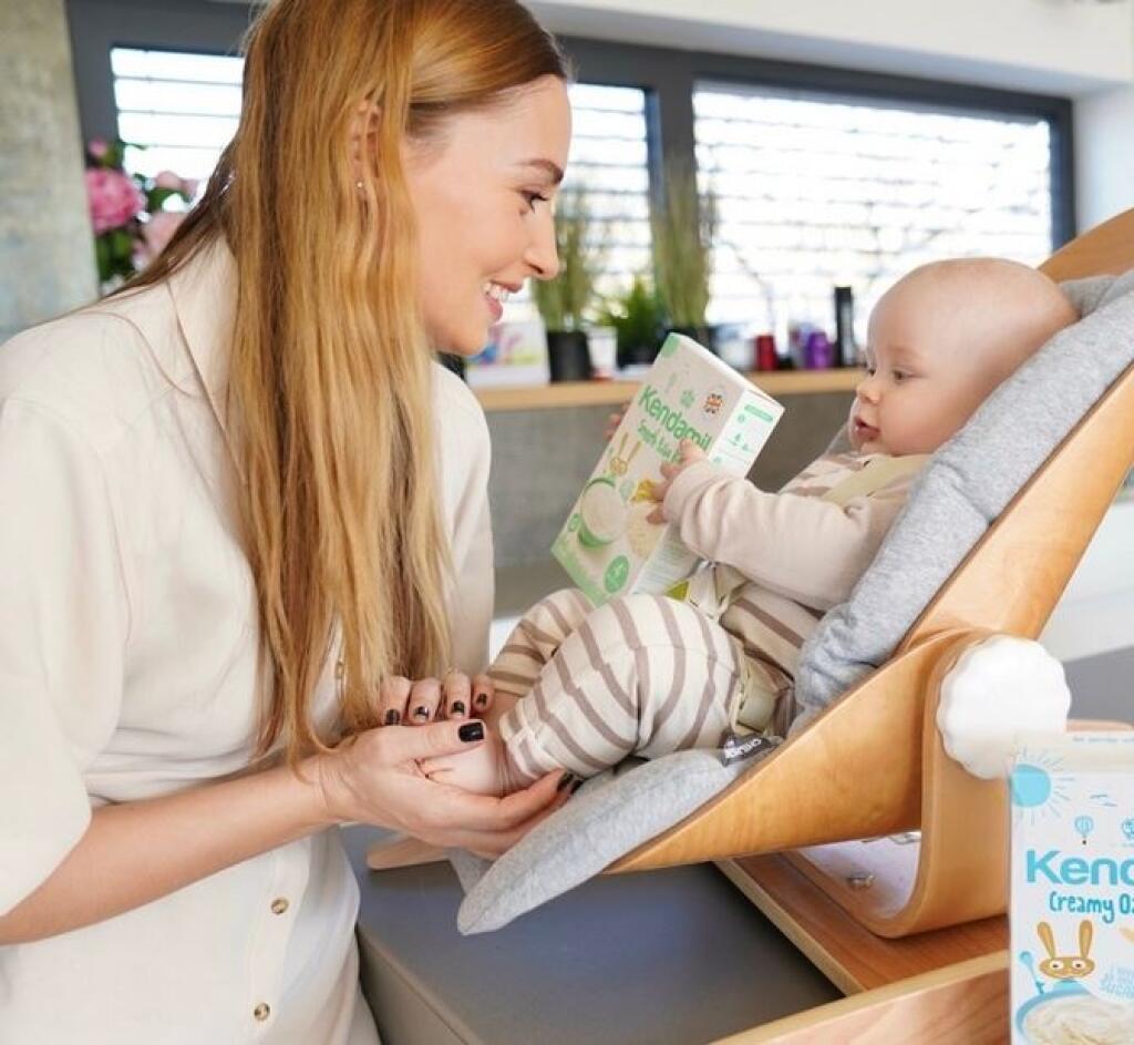 Známa speváčka Mária Čírová sa za sporákom rozhodne nestratí. Varenie a pečenie si naplno užíva v svojej modernej kuchyni.