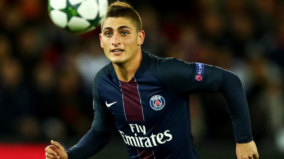 PARIS, FRANCE - OCTOBER 19: Marco Verratti of PSG in action during the Group A, UEFA Champions League match between Paris Saint-Germain Football Club and Fussball Club Basel 1893 at Parc des Princes on October 19, 2016 in Paris, France. (Photo by Dean Mouhtaropoulos/Getty Images)