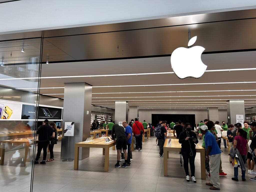 Busy Apple store, Rego Center shopping mall, Queens, New York