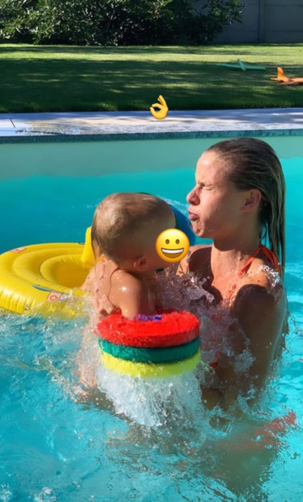 Nela Pocisková predviedla nielen šantenie v bazéne, ale aj vymakané ruky.