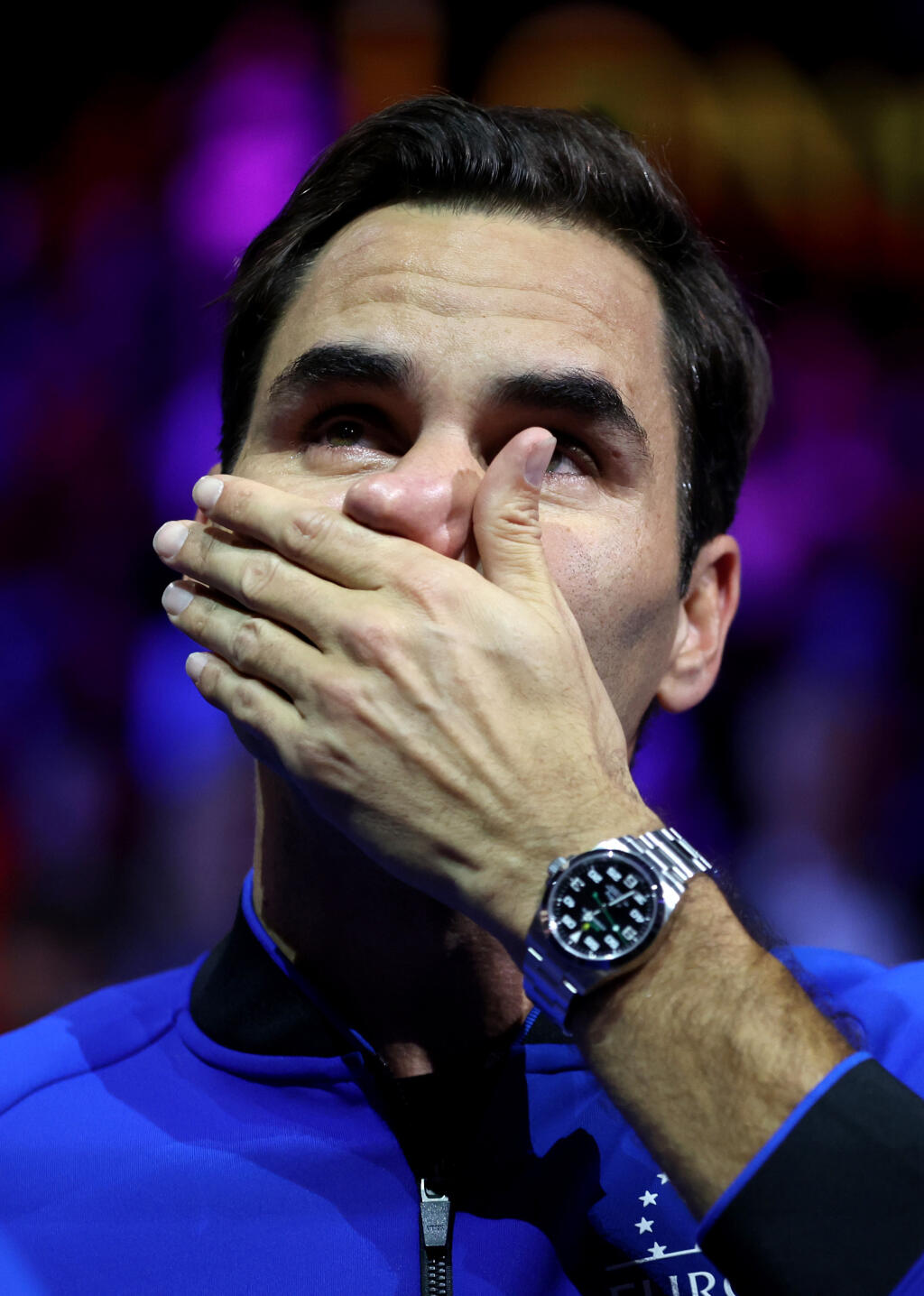 Federer ukončil kariéru v septembri 2022. Raketu zavesil na klinec v Londýne. Jeho kariéra bola fenomenálna. Teraz sa naplno venuje rodine.