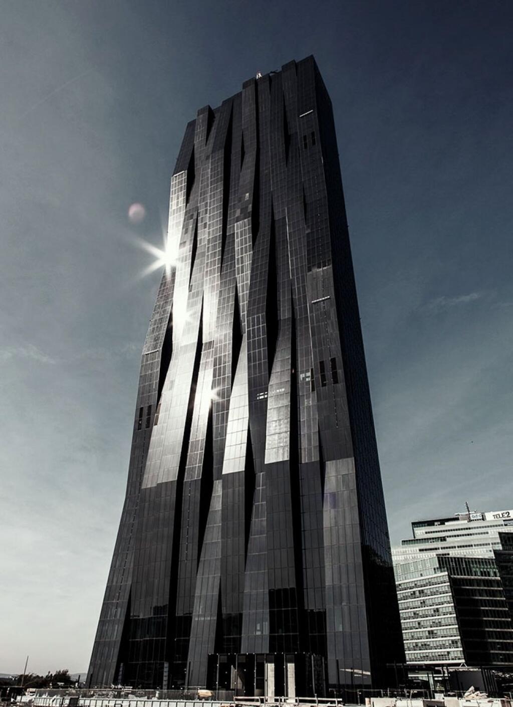 Dc tower. DC Tower Вена. Башня DC Tower i, Вена, Австрия. Фасады Тауэр башня. Небоскрёб DC Tower one.