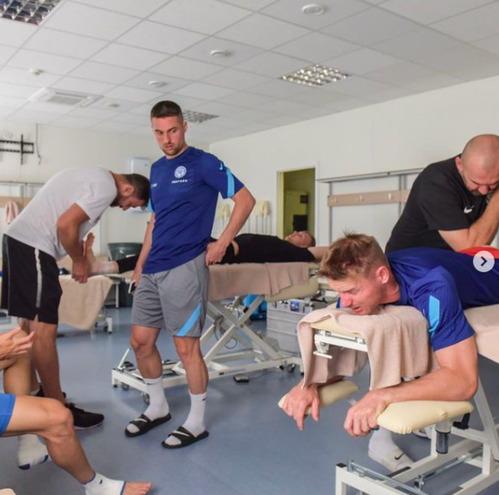 Slovenskí futbalisti sú pred úvodným zápasom s Poľskom vo veľkej pohode.