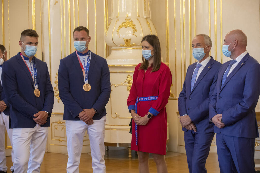 Prezidentka Zuzana Čaputová prijala v prezidentskom paláci slovenskích medailistov
z olympiády 2020 v Tokiu
Na obr.: