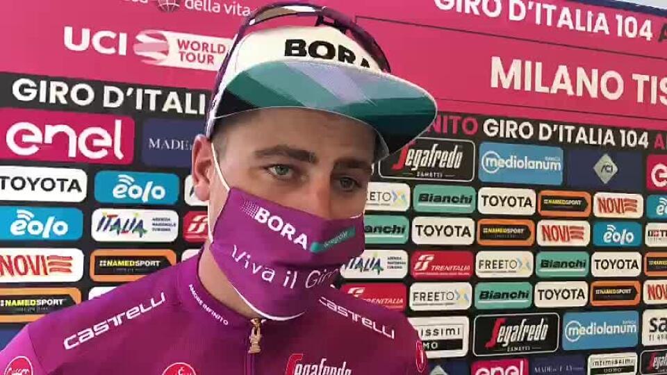 VIDEO Sagan po zisku cyklámenového dresu myslel na hokejistov: Aha, čo na nich povedal