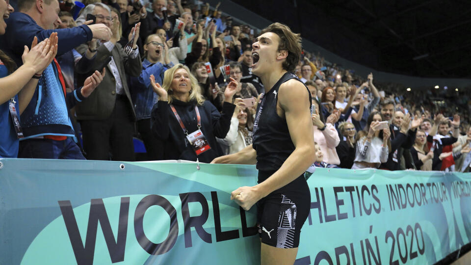 Švédsky žŕdkar Armand Duplantis naplnil svoje slová o dobrom začiatku roka.