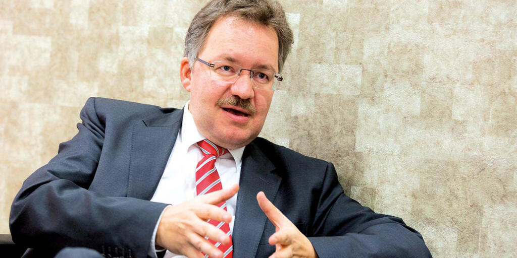 Robert Spišák: Overené recepty na obchody s firmami