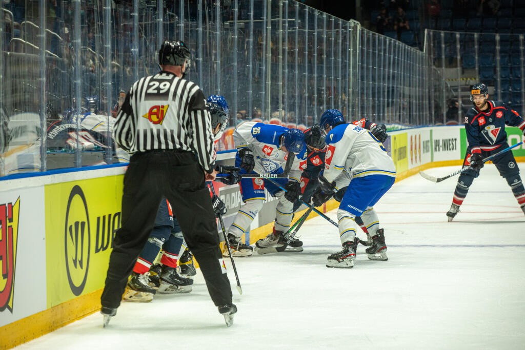 Slovan prehral s Leksandom 2:4.