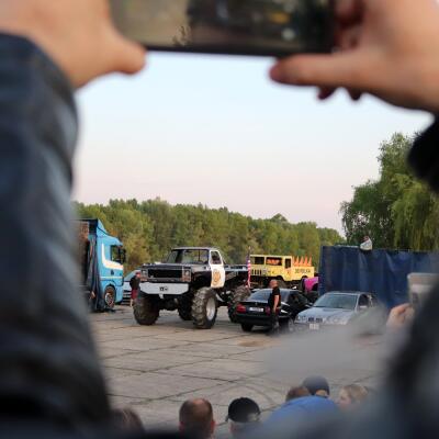 VIDEO Kaskadéri v Komárne predstavili horúcu novinku: AHA, toto je AUTOROBOT z Transformerov!