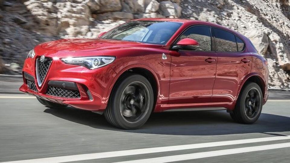 Alfa Romeo Stelvio by v roku 2020 mala dostať väčšieho súrodenca