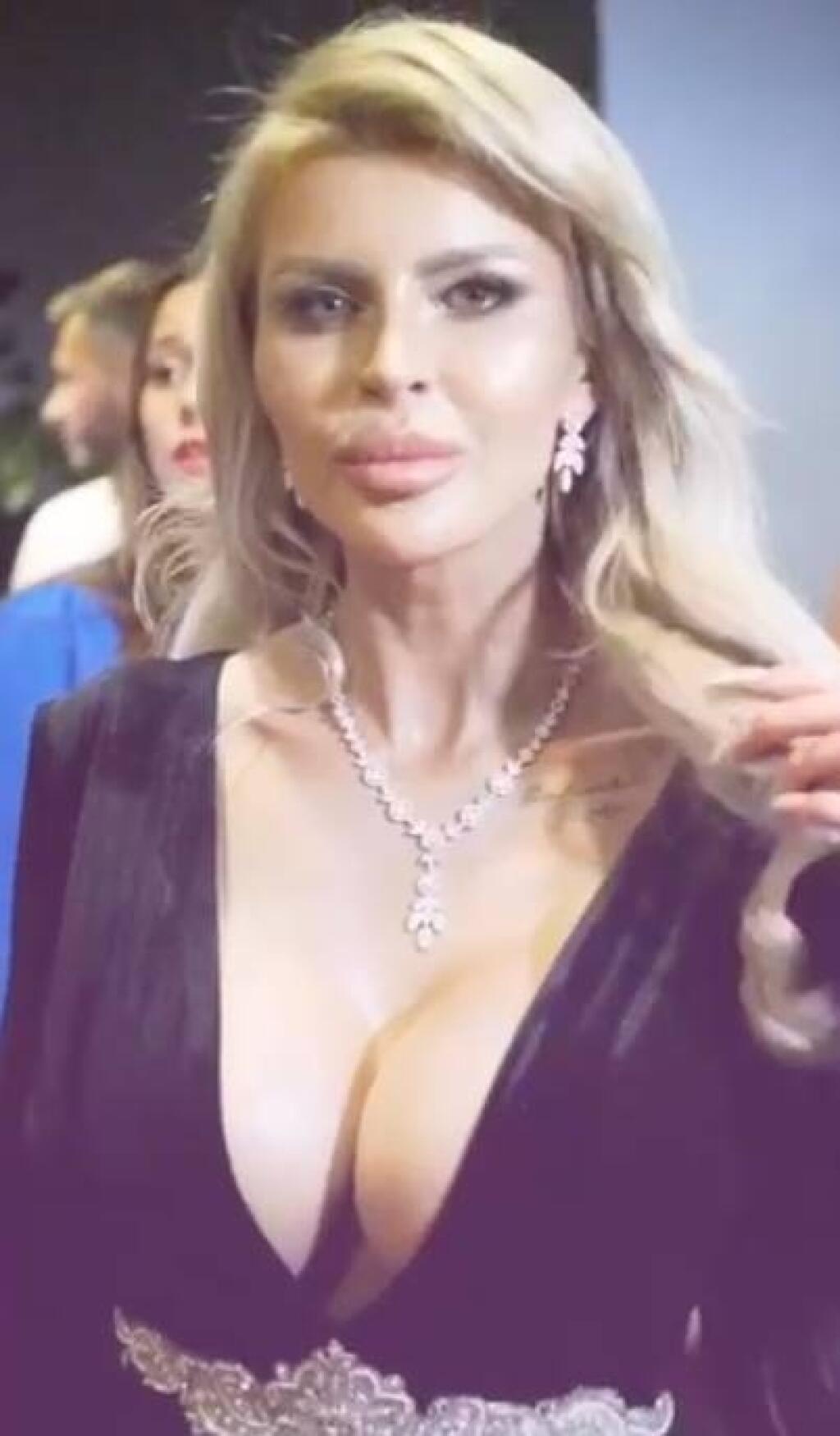 Lela na záberoch z televízie NOVA.