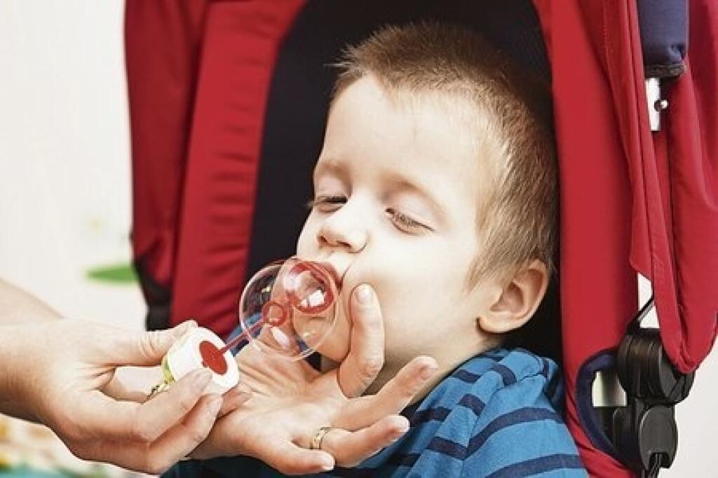 Branko s mozgovou obrnou: Rozpráva vďaka špeciálnej logopedickej metóde