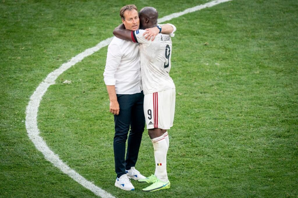 Lukaku sa po zápase nemohol odtrhnúť od trénera Dánov Hjulmanda