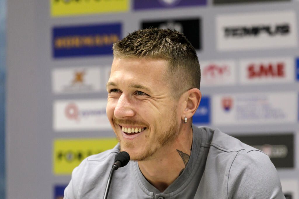 Slovenský futbalový reprezentant Juraj Kucka by mal dnes spečatiť svoj prestup do Slovana Bratislava.