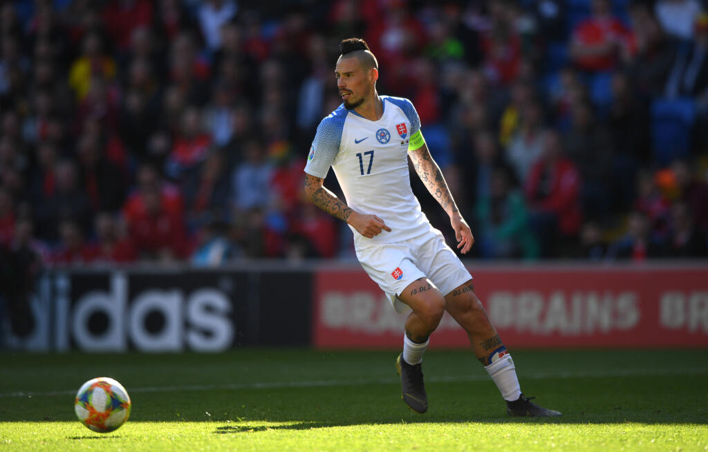 3.) Marek Hamšík - 18 miliónov eur. Kapitán slovenskej reprezentácie má 32 rokov a pôsobí v čínskom Dalian Yifang.