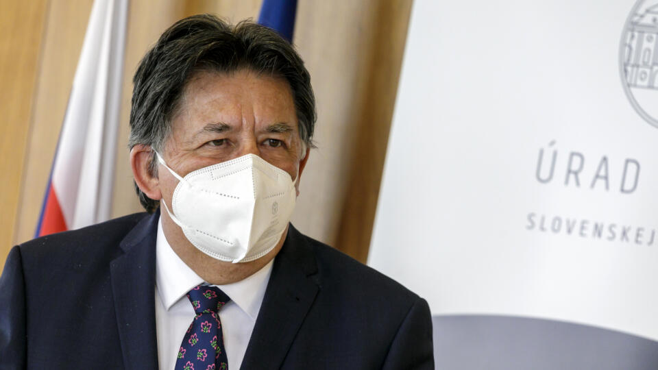Na snímke minister životného prostredia SR Ján Budaj počas tlačového brífingu k stálej konferencii pod názvom Energeticky nezávislé Slovensko v Bratislave 4. apríla 2022. FOTO TASR – Dano Veselský