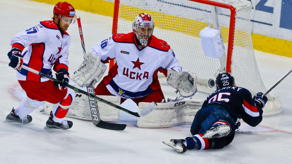 Ruský hokejový brankár Iľja Sorokin sa rozhodol nepredĺžiť súčasný kontrakt s CSKA Moskva a podľa slov jeho agenta má namierené do NHL, kde by už v nasledujúcej sezóne mohol chytať za New York Islanders.