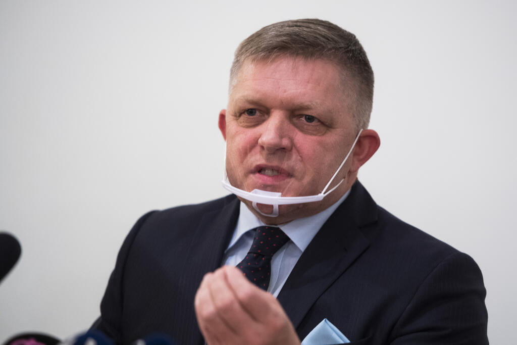Na snímke predseda strany Smer-SD Robert Fico počas tlačovej konferencie na tému: Pokračovanie rozhovorov z poľovníckej chaty v Bratislave 26. novembra 2021. FOTO TASR - Jaroslav Novák