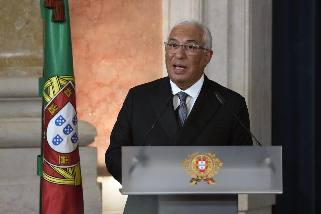 PK 25 Lisabon - Na snímke portugalský premiér António Costa sa prihovára počas inaugurácie novej stredoľavicovej socialistickej vlády v Lisabone v stredu 30. marca 2022. Socialisti majú v parlamente 120 zo 230 poslancov po výraznom víťazstve v januárových voľbach. To otvára možnosti pre ďalekosiahlé reformy, ktoré boli dlho odkladané pre politické nezhody. FOTO TASR/AP

Portuguese Prime Minister Antonio Costa delivers his speech during the swearing in ceremony of the new center-left Socialist go