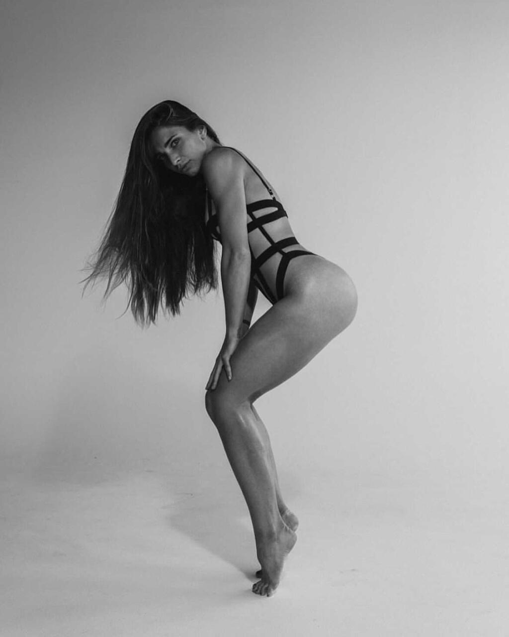 Sophia sa zverila do rúk profesionálnej fotografky a vznikli z toho takéto pikantné zábery.