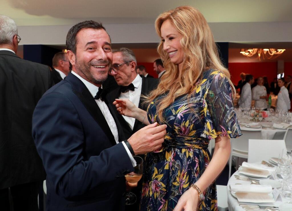Adriana Karembeu (enceinte) et Bernard Montiel sont les invités