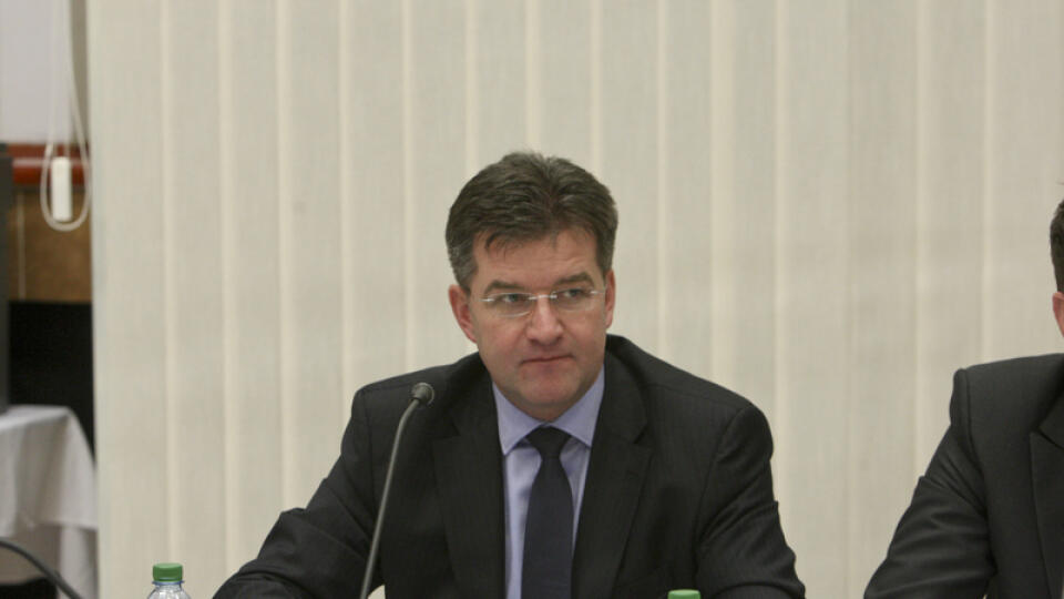 Minister Miroslav Lajčák riešil situáciu na Balkáne v roku 2011. Môže za to intervencia Georga Sorosa?