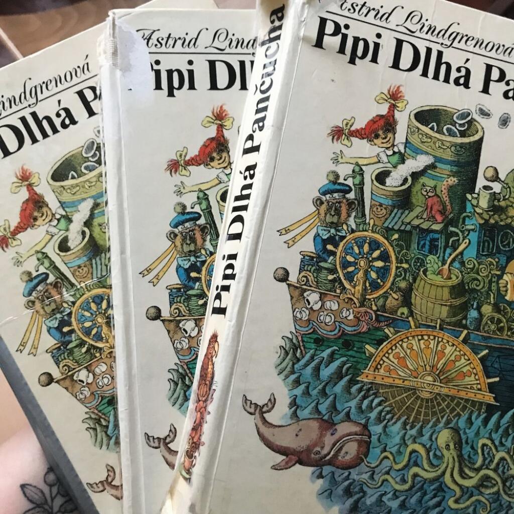 Zbieram knižky Pipi. Mám tri.Je to majetok.