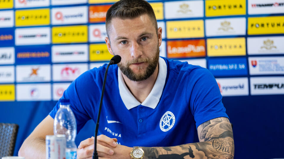 Tlačová konferencia SFZ k reprezentačnému zápasu proti Portugalsku. Na snímke Milan Škriniar.