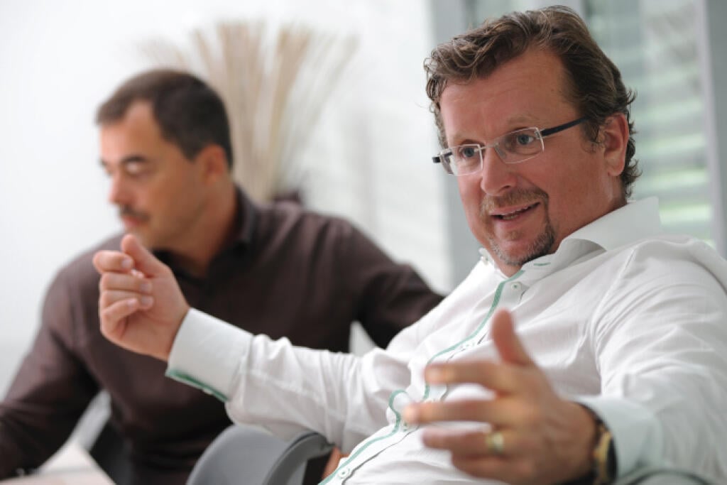 Nay opäť v pôvodných rukách - podnikatelia Ján Tomáš a Peter Zálešák spätne kupujú od investora podiely