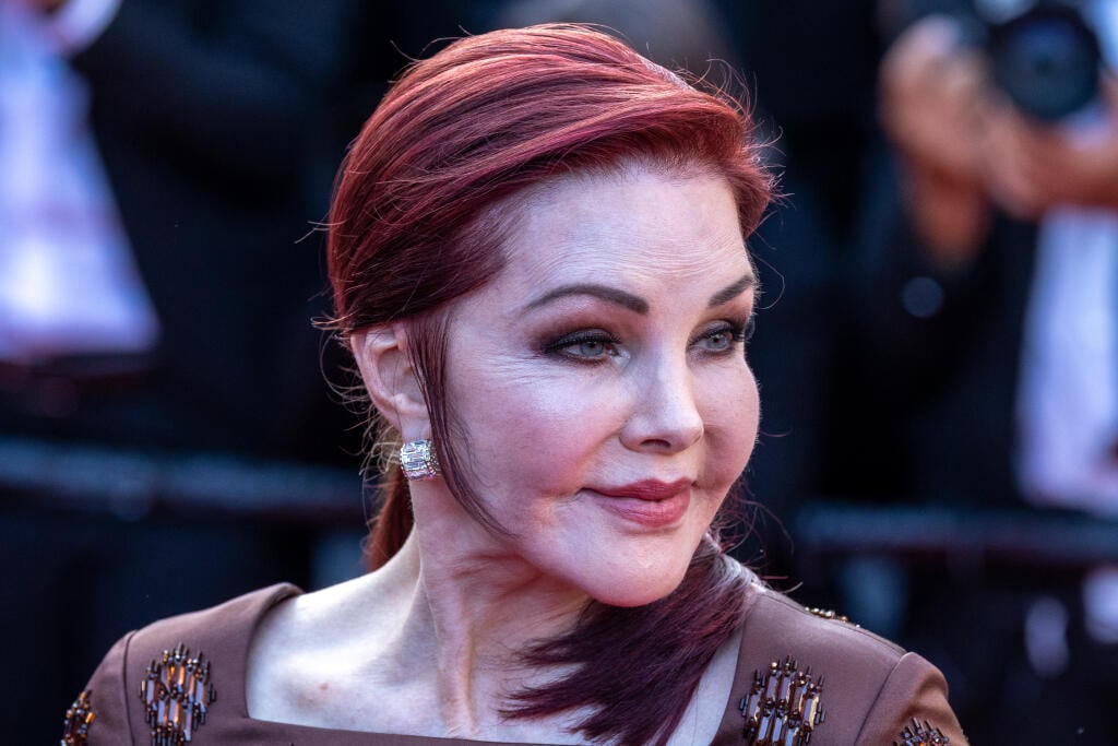 Priscilla Presley (77)