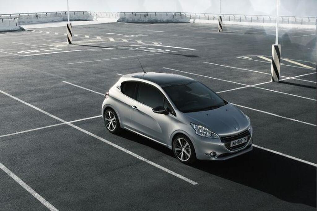 TREND test Peugeot 208 1,6 Vti Allure
