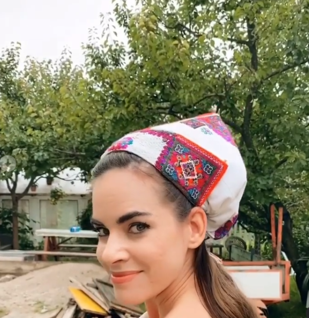 Petra Toth v horehronskej kapke.