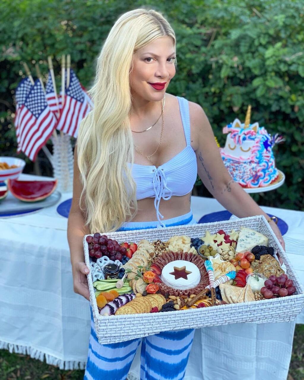 Milovníčkou záhradných párty je aj Dona zo seriálu Beverly Hills